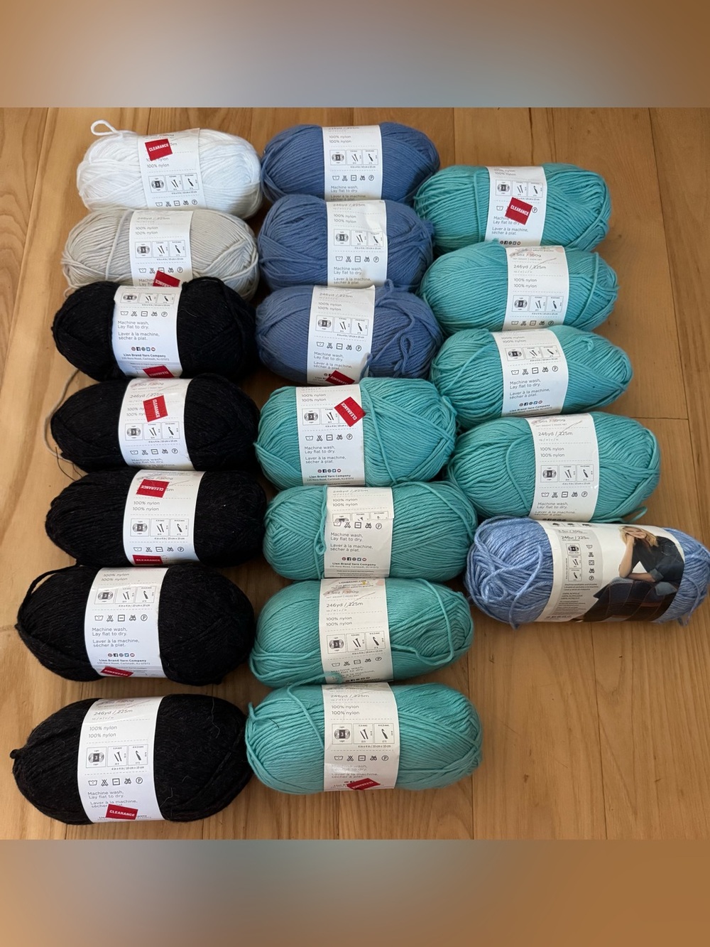 Lion Brand Feels Like Heaven Yarn Lot 19 Skeins Aqua Charcoal DK Discontinued - Picture 2 of 6